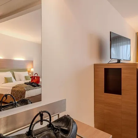 Mercure 4*