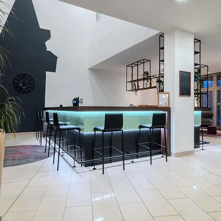 Mercure 4*