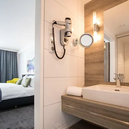 Mercure 4*